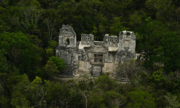 El templo maya perdido que no estaba perdido, ni era un templo